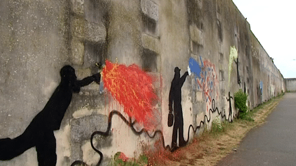 La fresque réalisée par les détenus de la Maison Centrale Saint-Martin-de-Ré
 (Culturebox / capture d&#039;écran)