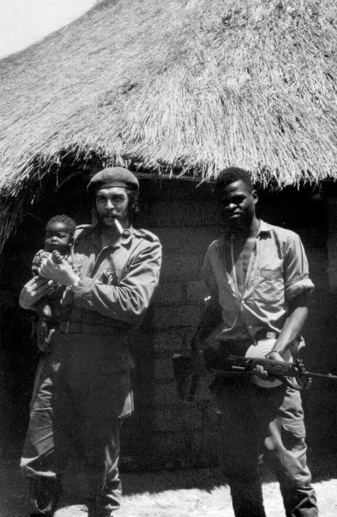 Le commandant Ernesto «Che» Guevara dans le maquis congolais en 1965 (Photo Reuters)