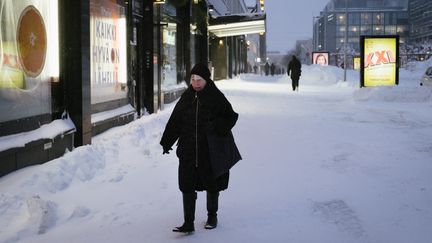 Une rue d'Helsinki en Finlande le 13 janvier 2021. (ALESSANDRO RAMPAZZO / AFP)