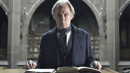  Bill Nighy dans "The Liehouse Golem" de Juan Carlos Medina
 (Nick Wall - Mogladys)