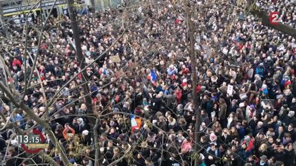 13h15 le dimanche. Janvier 2015 : des millions de personnes dans les rues partout en France