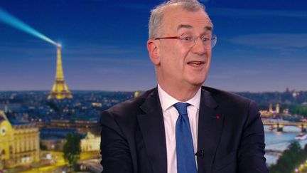 Dette publique : "Notre liberté de choix est restreinte", estime le gouverneur de la Banque de France, François Villeroy de Galhau (France 2)