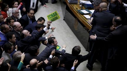 &nbsp; (les députés favorables à la destitution de Dilma Rousseff ont facilement réuni la majorité des deux tiers requise à la chambre basse du parlement ©  REUTERS/Ueslei Marcelino)