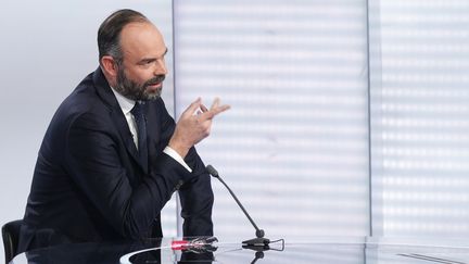 Edouard Philippe, le Premier ministre, sur le plateau du journal de 20 heures de France 2, à Paris, le 12 janvier 2020. (GEOFFROY VAN DER HASSELT / AFP)