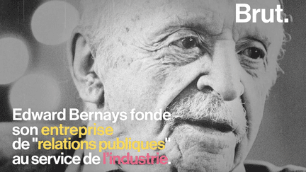 Les oeufs brouillés au bacon, les femmes qui fument, l’entrée des États-Unis dans la “Grande Guerre”, un coup d’état au Guatemala… C’est en partie Edward Bernays, publicitaire austro-américain et père de la propagande moderne. Portrait.