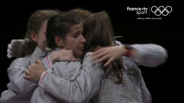 Quelle fin de match pour les sabreuses françaises !!  Elles n'ont pas démérité (45-41)
Très belle finale. Bravo pour cette médaille d'argent, la19e pour la France.