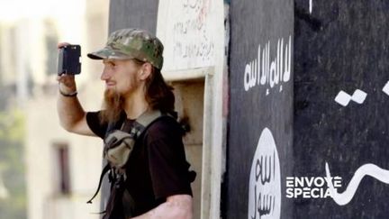 Envoyé spécial. Cameraman de Daech