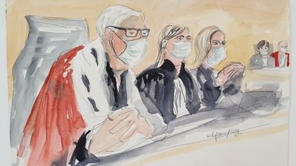 Le président de la cour d'assises, Régis de Jorna, ainsi que deux assesseures, le 2 septembre 2020, lors de l'ouverture du procès des attentats de janvier 2015. (ELISABETH DE POURQUERY / FRANCEINFO)