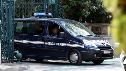  (Près de 200 gendarmes sont intervenus à Sus dans la communauté sectaire Tabitha's place © MaxPPP)