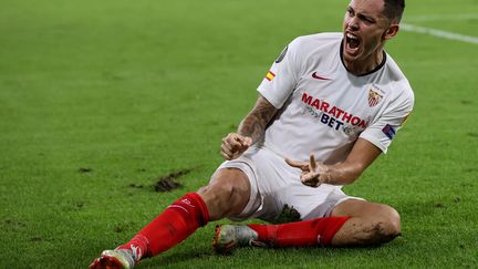 Lucas Ocampos après son but face à Wolverhampton. (ROLF VENNENBERND / DPA)