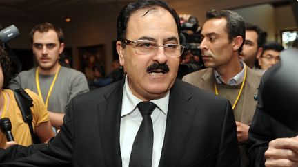 Le chef de l'Arm&eacute;e syrienne libre, Selim Idriss, arrive &agrave; une r&eacute;union des Amis de la Syrie, le 20 avril 2013, &agrave; Istanbul (Turquie). (OZAN KOSE / AFP)