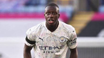 Benjamin Mendy a été accusé d'un septième viol lors de son passage devant la justice britannique, mercredi 22 décembre.&nbsp;Le journaliste Benjamin&nbsp;Delombre, fait le point sur la situation, en duplex depuis Londres (Royaume-Uni). (FRANCE 3)