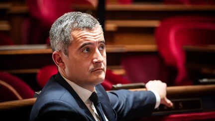 Le ministre de l'Intérieur, Gérald Darmanin, était interviewé au Sénat sur le projet de loi immigration.