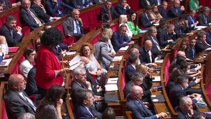 À l'Assemblée nationale, la tenue vestimentaire des députés au coeur d'âpres débats