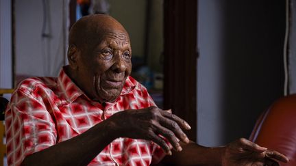 Jules Theobald lors d'une interview à Fort-de-France (Martinique), le 25 novembre 2019. (LIONEL CHAMOISEAU / AFP)