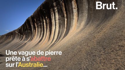 Selon une légende aborigène, ce site incontournable d'Australie fut créé par une créature fabuleuse : le Serpent arc-en-ciel. C'est la "Wave Rock".