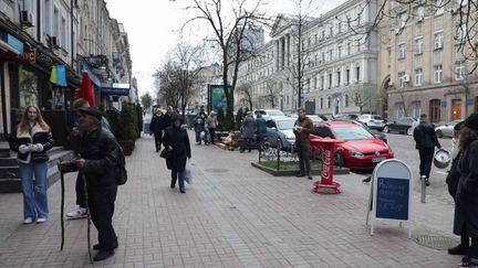 Guerre en Ukraine : à Kiev, les habitants ont l’espoir de retrouver leur vie d’avant