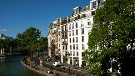 Quai de Jemmapes, dans le 10e arrondissement de Paris. (WILFRIED LOUVET / AFP)