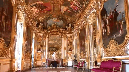 La galerie dorée de la Banque de France 
 (France 2)