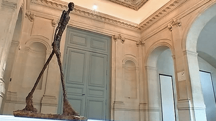 Emblématique et éternel, "L'homme qui marche" d'Alberto Giacometti est exposé actuellement au Musée Picasso de Paris
 (France 2 / Culturebox)