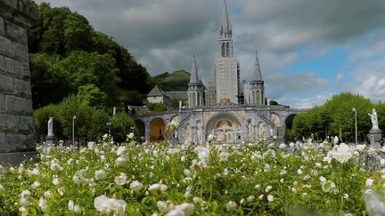 Pont de l'Ascension : Lourdes attend ses pèlerins et touristes (France 2)