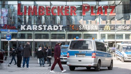 Le centre commercial Limbecker Platz, à Essen (Allemagne), a été fermé samedi 11 mars 2017&nbsp;par crainte d'un attentat. (BERND THISSEN / DPA / AFP)