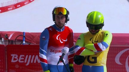 Grosse déception pour Hyacinthe Deleplace, victime d'une chute au slalom géant dans la catégorie déficient visuel. Contraint à l'abandon, le Français n'a pas pu montrer ce dont il était capable. Un trou non visible sur le parcours serait à l'origine de sa chute. Malheureusement, ce genre d'incident ne peut pas être prévu à l'avance. L'épreuve a été remportée par l'Autrichien Johannes Aigner.