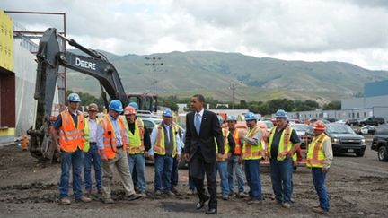 Barack Obama visite une future usine de panneaux solaires (AFP)