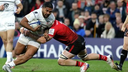 Le Stade toulousain de Peato Mauvaka s'est qualifié sur le fil en Irlande du Nord, samedi soir. (PAUL FAITH / AFP)