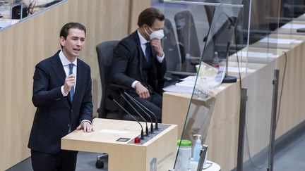 Sebastian Kurz, le jeune chancelier autrichien contraint à la démission, le 9 octobre dernier, ici en session au Parlement autrichien le 14 octobre 2021.&nbsp; (CHRISTIAN BRUNA / EPA / MAXPPP)