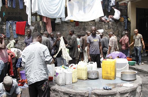 La prison de Goma. D'une capacité de 350 personnes, elle abritait plus de 1000 détenus le 26 avril 2014. (Photo Reuters/Kenny Katombe)