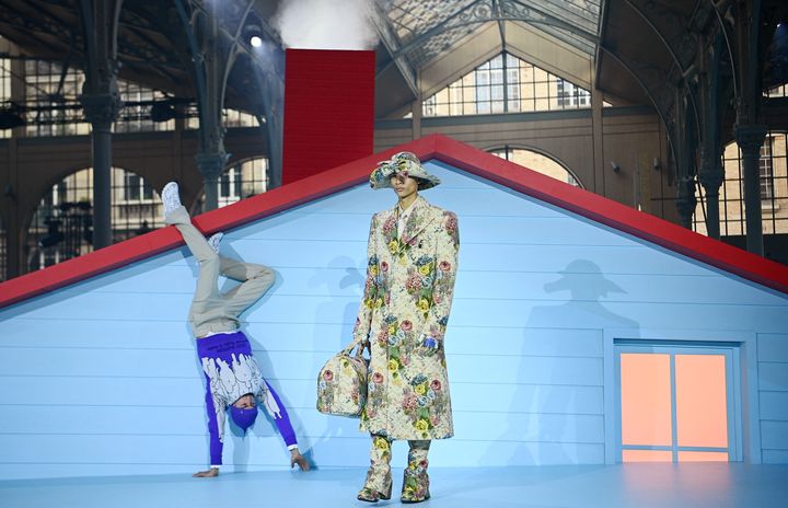 Louis Vuitton automne-hiver 2022-23 à la Paris Fashion Week, le 20 janvier 2022 : l'ultime collection de Virgil Abloh (CHRISTOPHE ARCHAMBAULT / AFP)