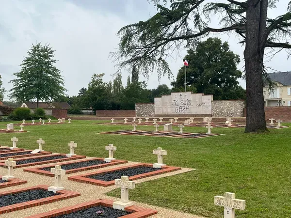 The site contains 75 graves of resistance fighters. (ARNAUD ROSZAK / RADIO FRANCE)