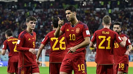 La joie de l'attaquant espagnol Marco Asensio, buteur contre le Costa Rica lors de la Coupe du monde, le 23 novembre 2022 à Doha (Qatar). (JAVIER SORIANO / AFP)